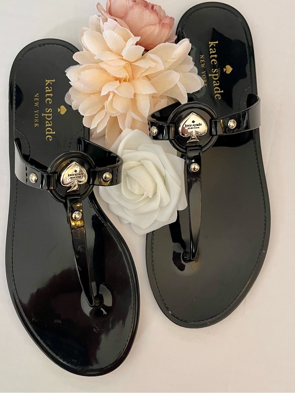 Kate Spade New York Kendall Jelly T-Strap Sandals  size 7 Black